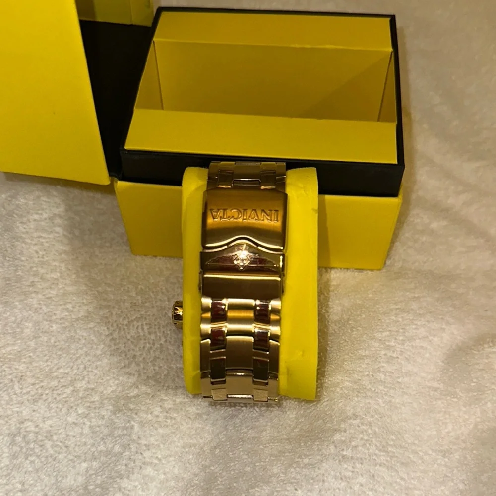 Invicta Yellow Watch Box - Picture 9 of 11